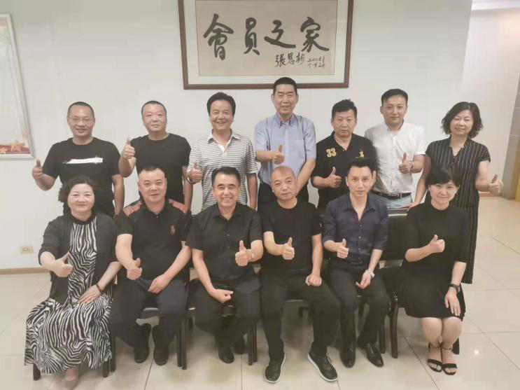 我省首個(gè)專家?guī)煺匠闪?，今泰裝飾工程經(jīng)理受(圖1)